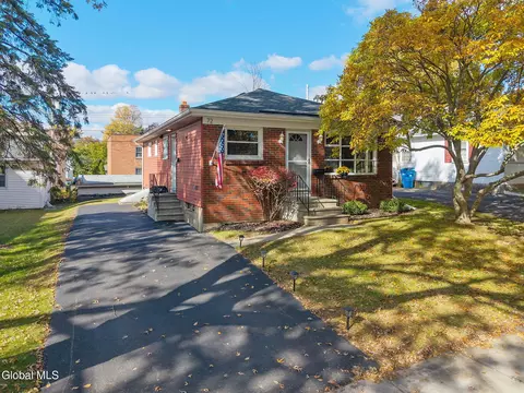 72 Edgewood Ave, Albany, NY 12203