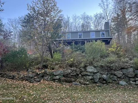 935 Babcock Lake Rd, Petersburgh, NY 12138