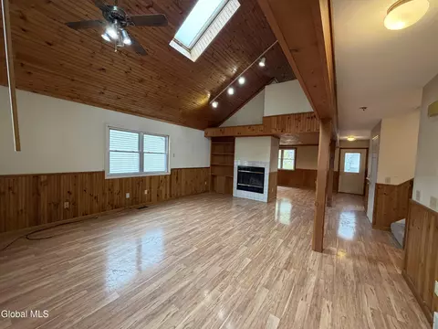 Living - 42 Hackett St, Selkirk, NY 12158 photo 1 of 8