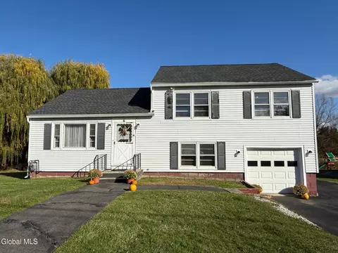 6 Sunset View Ave, Troy, NY 12180