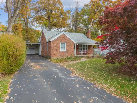 1356 Lexington Ave, Schenectady, NY 12309