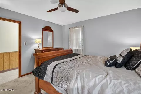 1060 Keyes Ave, Schenectady, NY 12309 photo 17