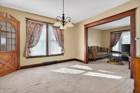 1060 Keyes Ave, Schenectady, NY 12309 photo 13