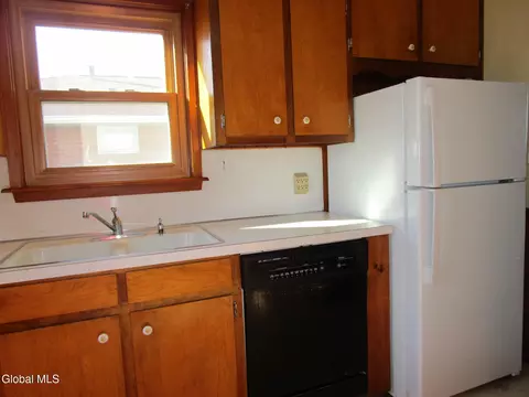 2542 Augustine Ave, Schenectady, NY 12306 photo 22