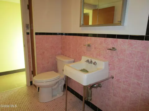 2542 Augustine Ave, Schenectady, NY 12306 photo 49