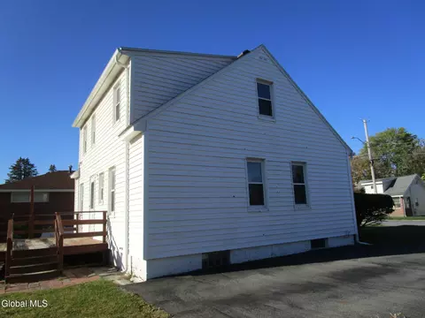 2542 Augustine Ave, Schenectady, NY 12306 photo 2
