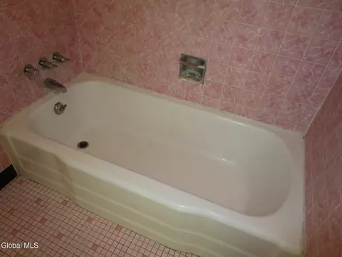 2542 Augustine Ave, Schenectady, NY 12306 photo 52