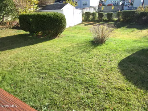 2542 Augustine Ave, Schenectady, NY 12306 photo 12