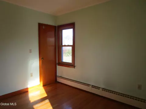 2542 Augustine Ave, Schenectady, NY 12306 photo 32