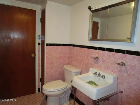 2542 Augustine Ave, Schenectady, NY 12306 photo 51