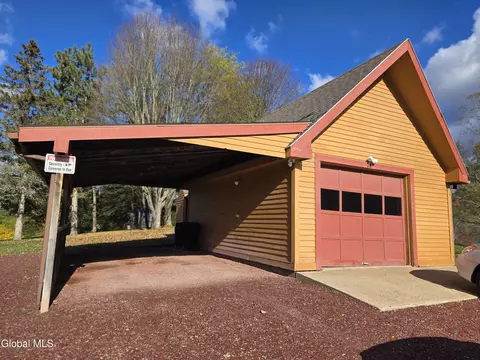 10 Ridgecrest Way, Whitehall, NY 12887 photo 3