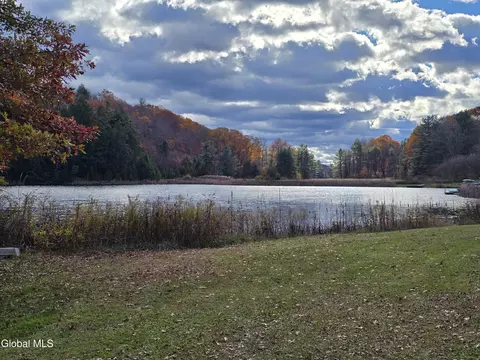 10 Ridgecrest Way, Whitehall, NY 12887 photo 17