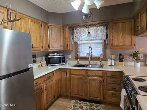 10 Ridgecrest Way, Whitehall, NY 12887 photo 9