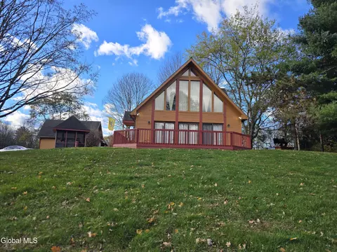 10 Ridgecrest Way, Whitehall, NY 12887 photo 2