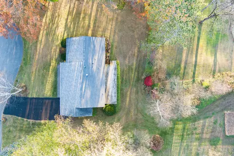 View/Area - 10 Dawn Dr, Glenville, NY 12302 photo 4 of 6