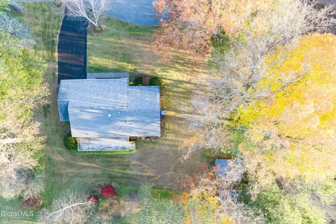 View/Area - 10 Dawn Dr, Glenville, NY 12302 photo 5 of 6