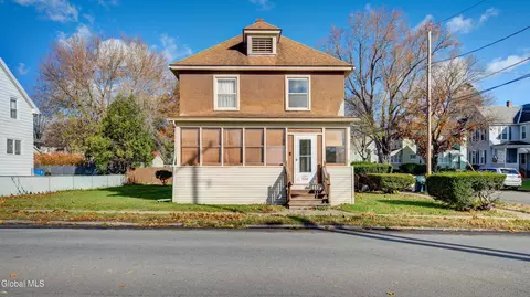 23 Briggs St, Johnstown, NY 12095