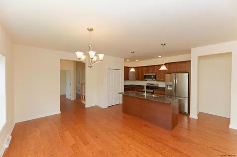 302 Kristina Loop, Troy, NY 12180 photo 12