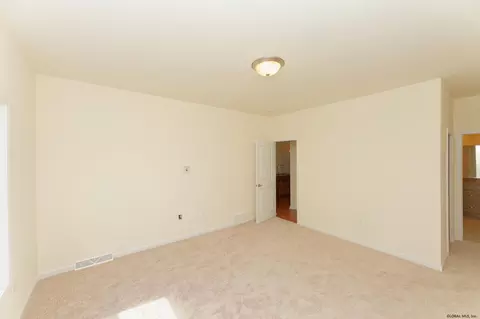 302 Kristina Loop, Troy, NY 12180 photo 21