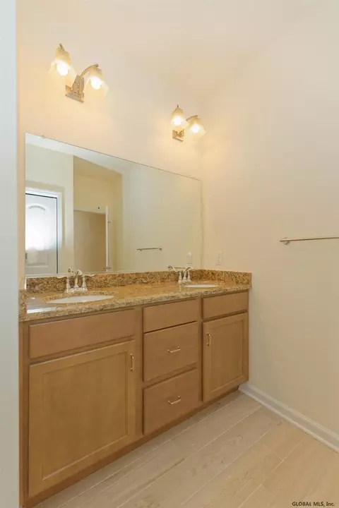 302 Kristina Loop, Troy, NY 12180 photo 23
