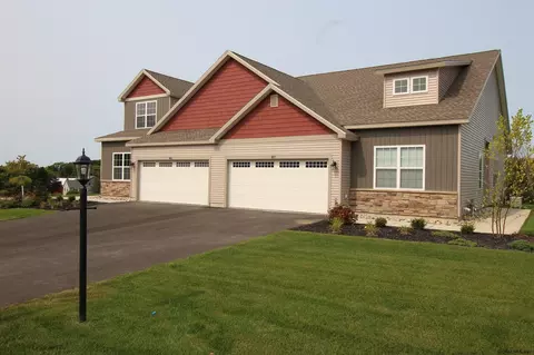 302 Kristina Loop, Troy, NY 12180 photo 4