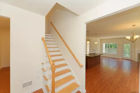 302 Kristina Loop, Troy, NY 12180 photo 8