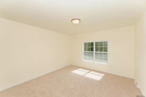 302 Kristina Loop, Troy, NY 12180 photo 20