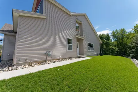 302 Kristina Loop, Troy, NY 12180 photo 5