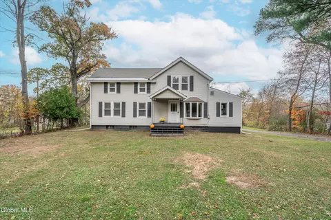 810 Sacandaga Rd, Glenville, NY 12302