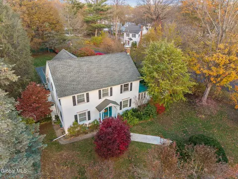 2131 Grand Blvd, Niskayuna, NY 12309