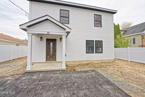 22 Natick St, Albany, NY 12205