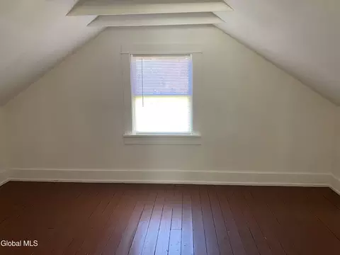 Bedroom - 1185 Ardsley Rd, Schenectady, NY 12308 photo 9 of 9