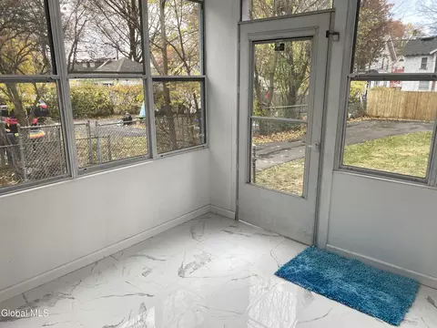 Exterior - 1185 Ardsley Rd, Schenectady, NY 12308 photo 9 of 9