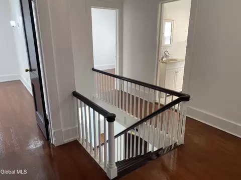 Entry Way - 1185 Ardsley Rd, Schenectady, NY 12308 photo 4 of 4