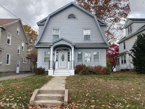 Exterior - 1185 Ardsley Rd, Schenectady, NY 12308 photo 2 of 9