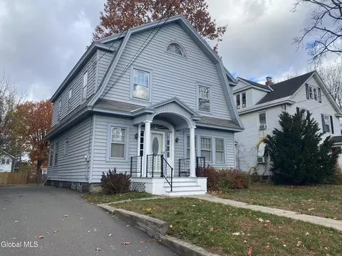 Exterior - 1185 Ardsley Rd, Schenectady, NY 12308 photo 3 of 9