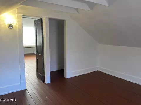 Bedroom - 1185 Ardsley Rd, Schenectady, NY 12308 photo 8 of 9