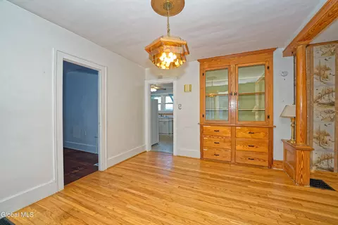 105 Sacandaga Rd, Scotia, NY 12302 photo 7