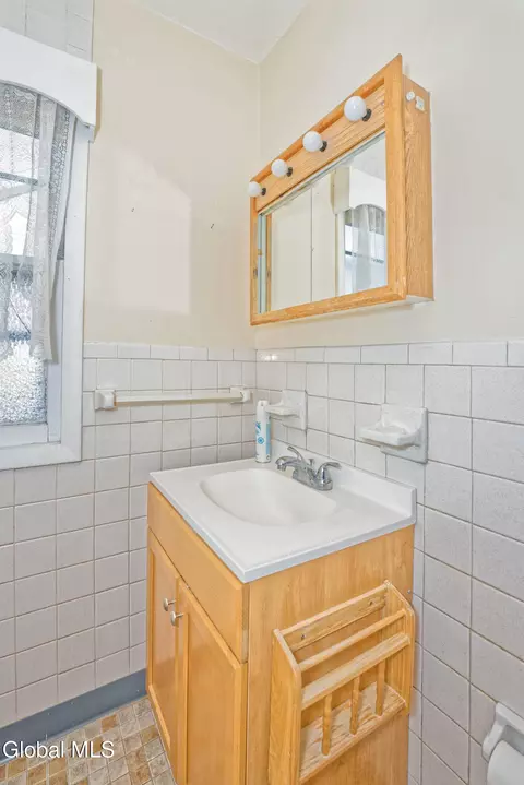 105 Sacandaga Rd, Scotia, NY 12302 photo 12