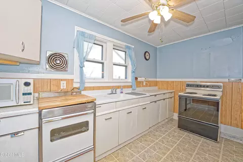 105 Sacandaga Rd, Scotia, NY 12302 photo 8