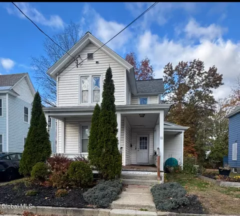 11 Second St, Glens Falls, NY 12801