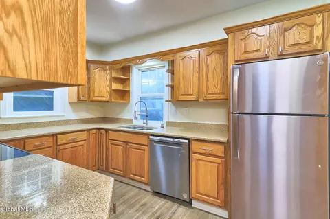 11 Vley Rd, Scotia, NY 12302 photo 8