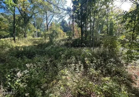 L10 Forbes Avenue, Troy, NY 12180