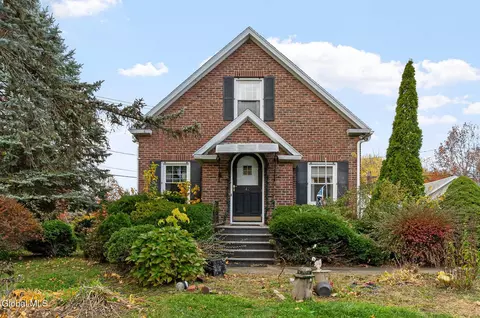 42 Collins Pl, Albany, NY 12208