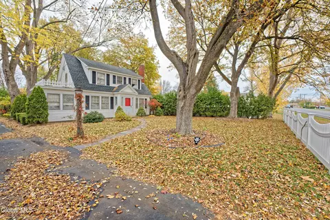453 Ballston Rd, Glenville, NY 12302