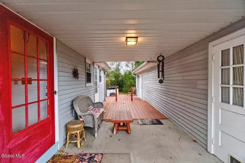 532 Wayne Pl, Delmar, NY 12054 photo 9