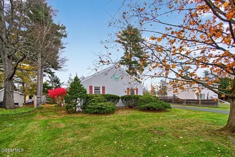 532 Wayne Pl, Delmar, NY 12054 photo 5
