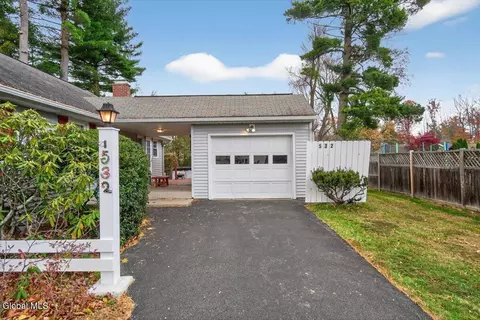 532 Wayne Pl, Delmar, NY 12054 photo 7