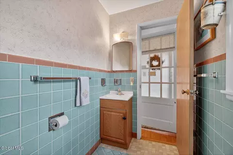 532 Wayne Pl, Delmar, NY 12054 photo 18