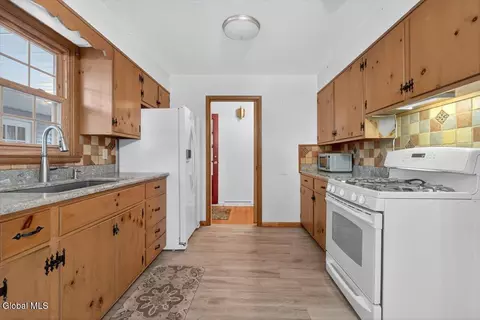 532 Wayne Pl, Delmar, NY 12054 photo 29